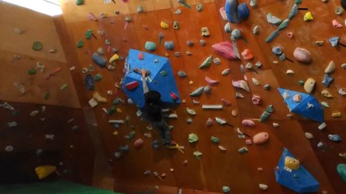 山形県のクライミング施設「鷹山（ようざん）ウォール NPO法人 アクションパーク米沢 クライミング部会」